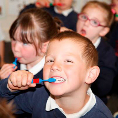 ingrid-perry-brushing